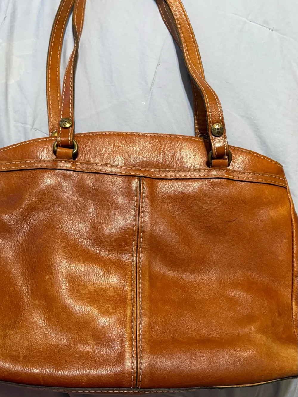 Women's Leather Shoulder Tote in Saddle/Tan - Unbranded